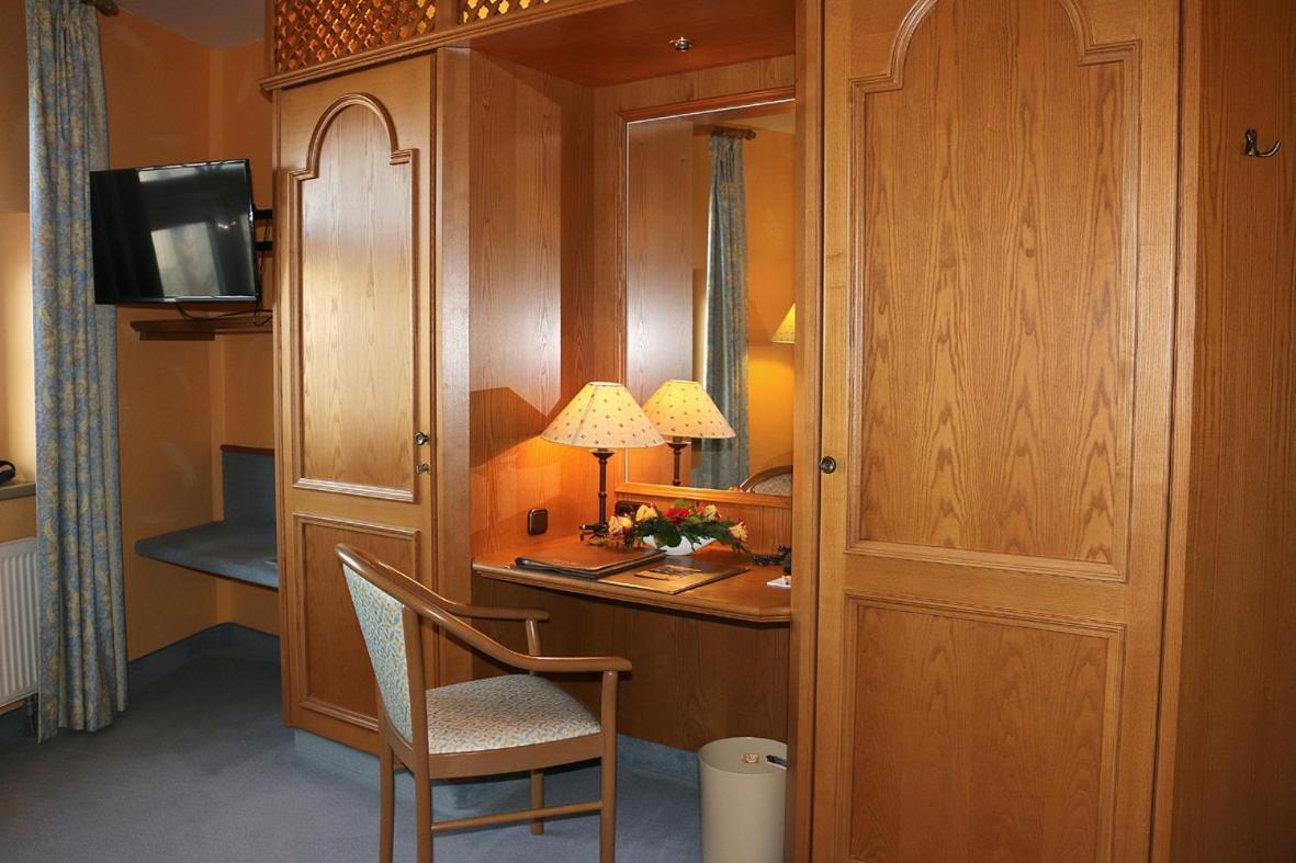 Hotel Spanischer Hof Gröditz エクステリア 写真